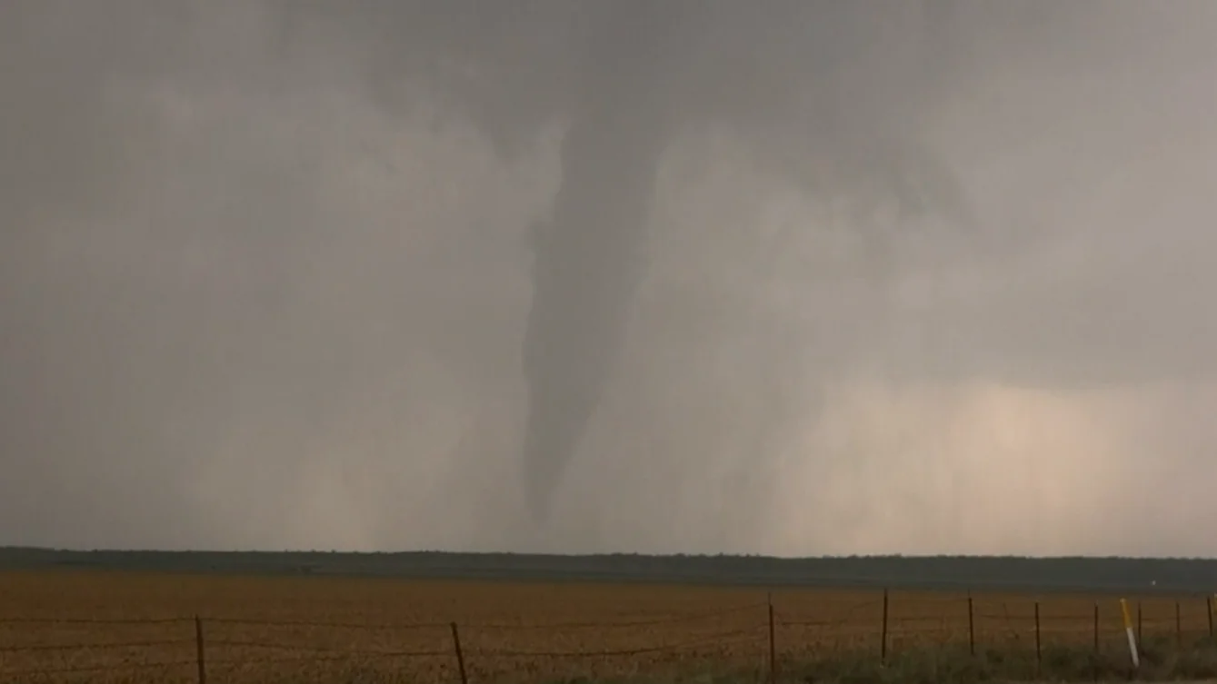 Dos tornados en Ocklahoma y Wisconsin dejan dos muertos