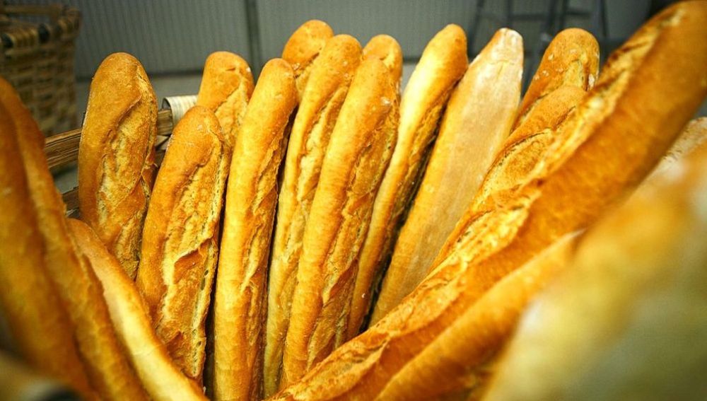 Barras de pan en una panadería