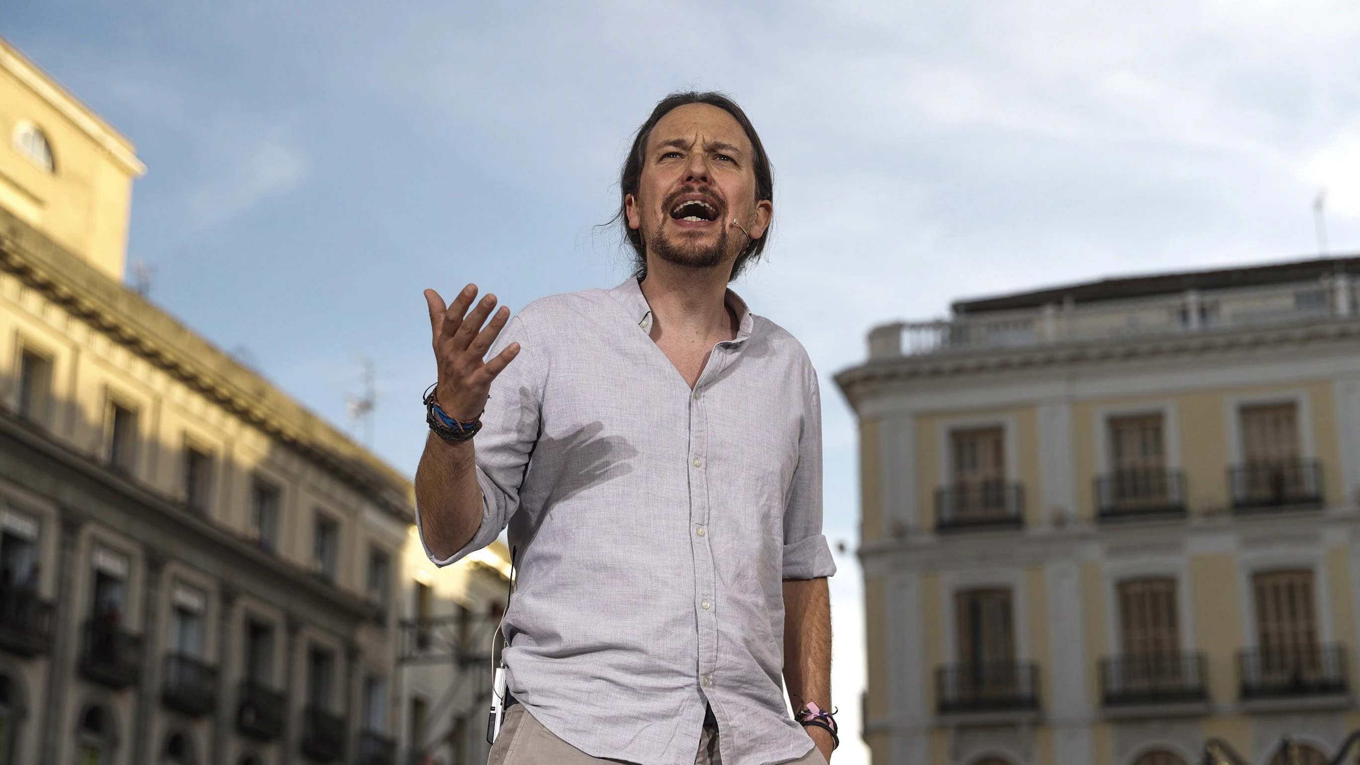 El líder de Podemos Pablo Iglesias interviene en la Puerta del Sol de Madrid