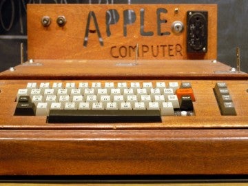 Un ejemplar Apple I Un ejemplar Apple I