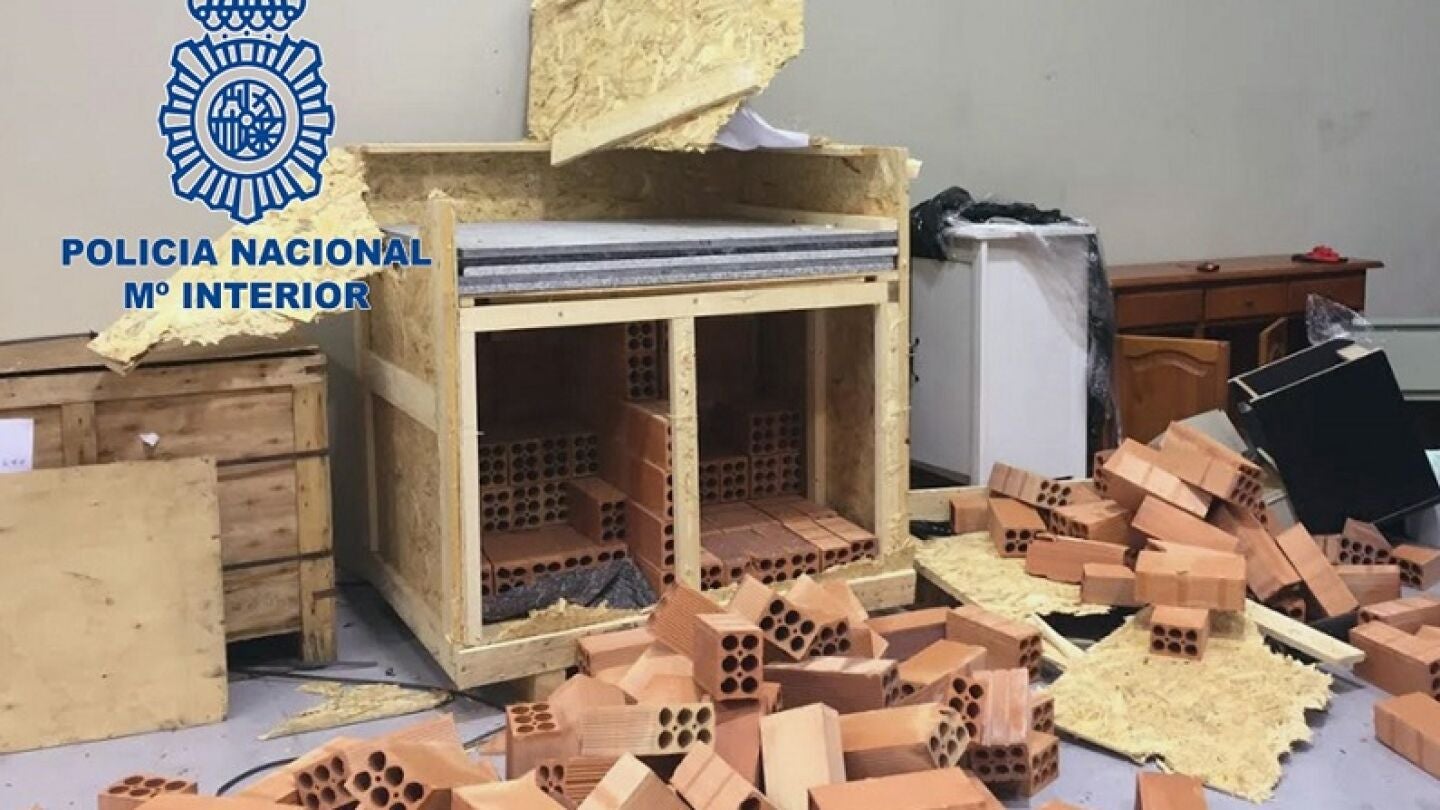 Detenidos 24 narcos que enviaban marihuana a Reino Unido camuflada en m&aacute;rmol