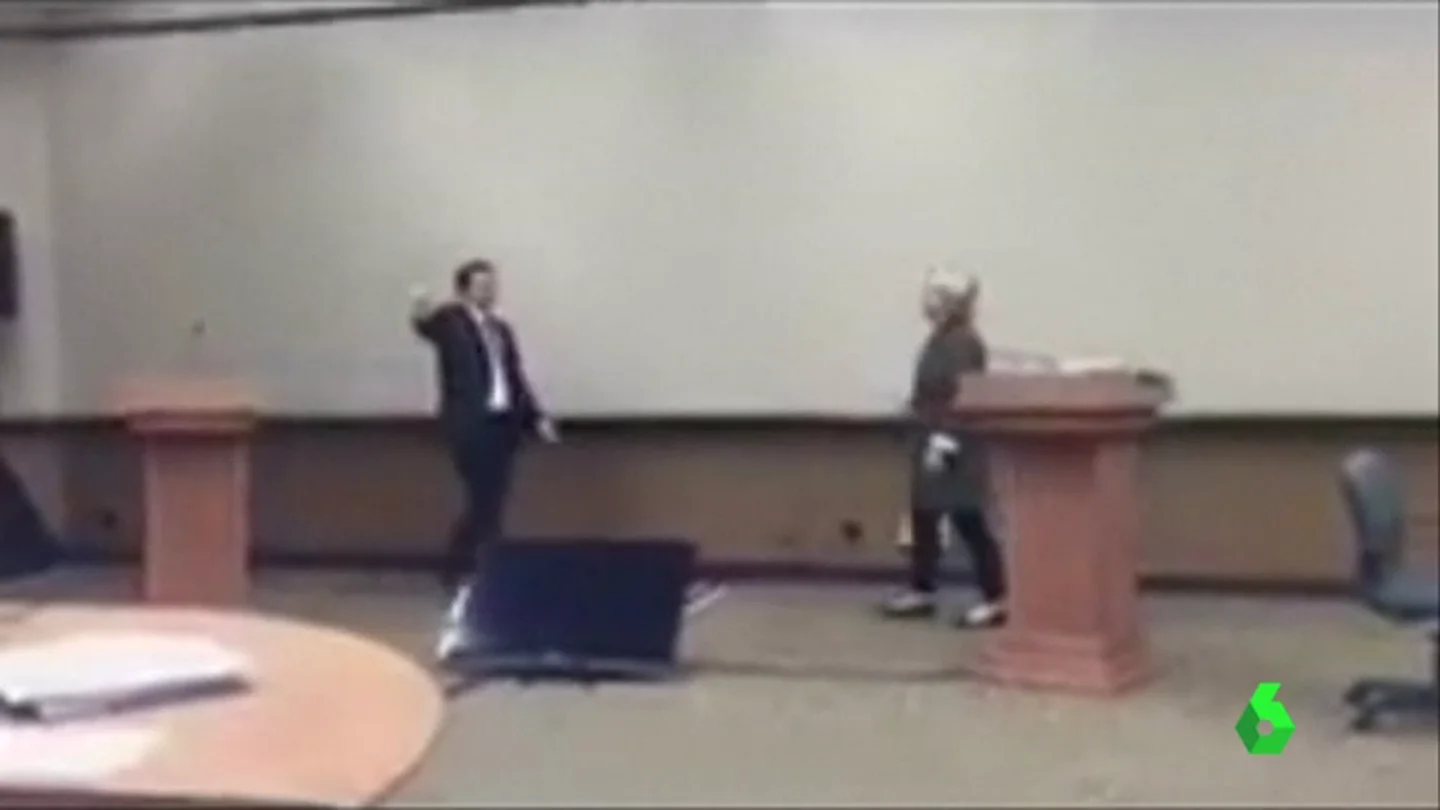 Un vídeo del ensayo de Clinton del debate frente a Trump en 2016 Un vídeo del ensayo de Clinton del debate frente a Trump en 2016