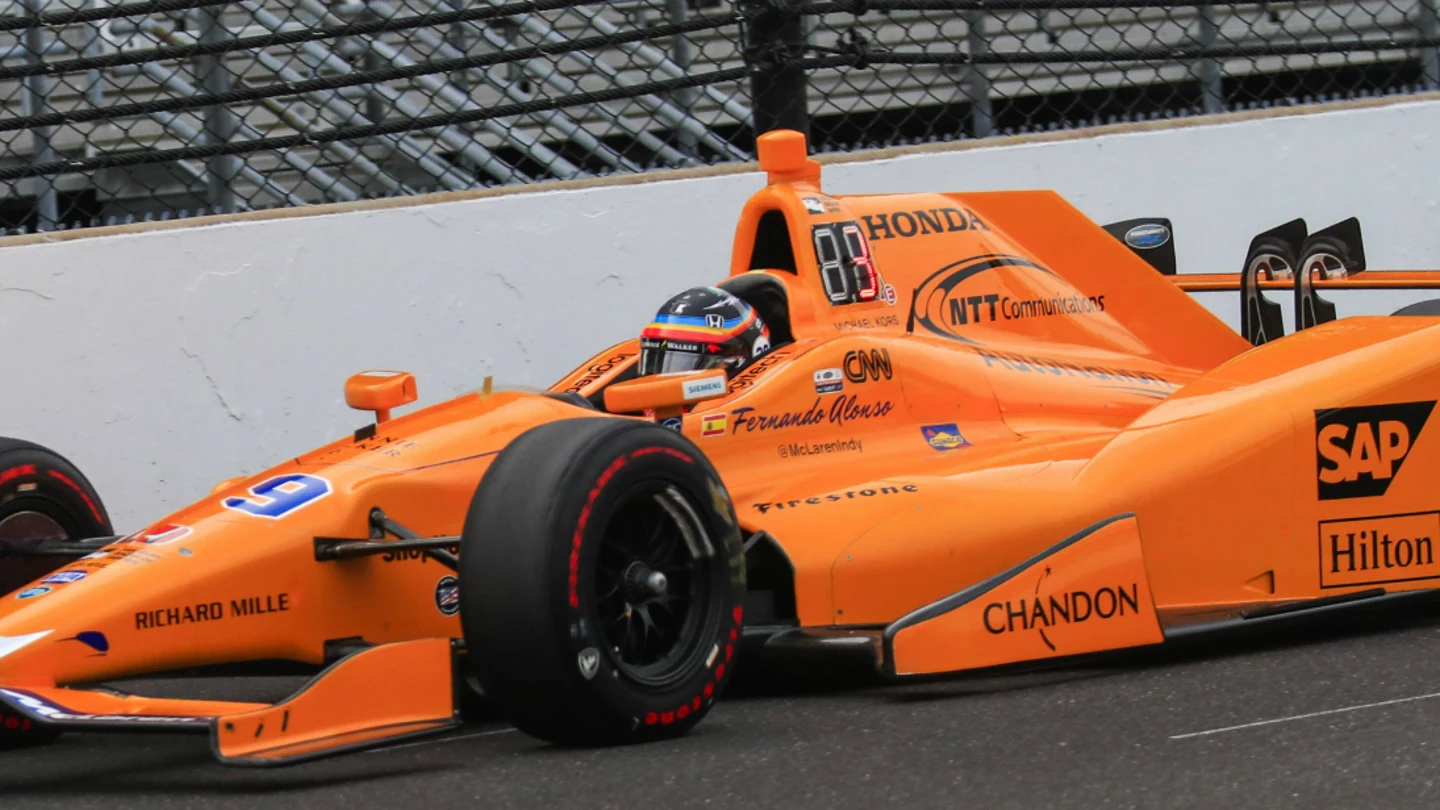 Fernando Alonso rueda en Indianápolis Fernando Alonso rueda en Indianápolis
