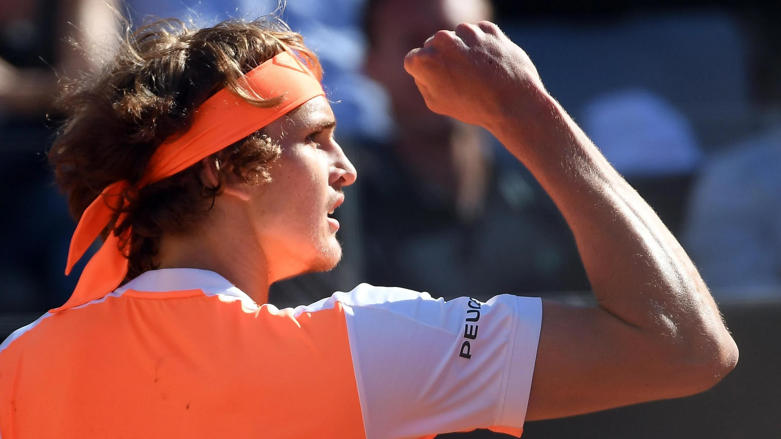 Zverev levanta el puño y celebra su victoria en Roma