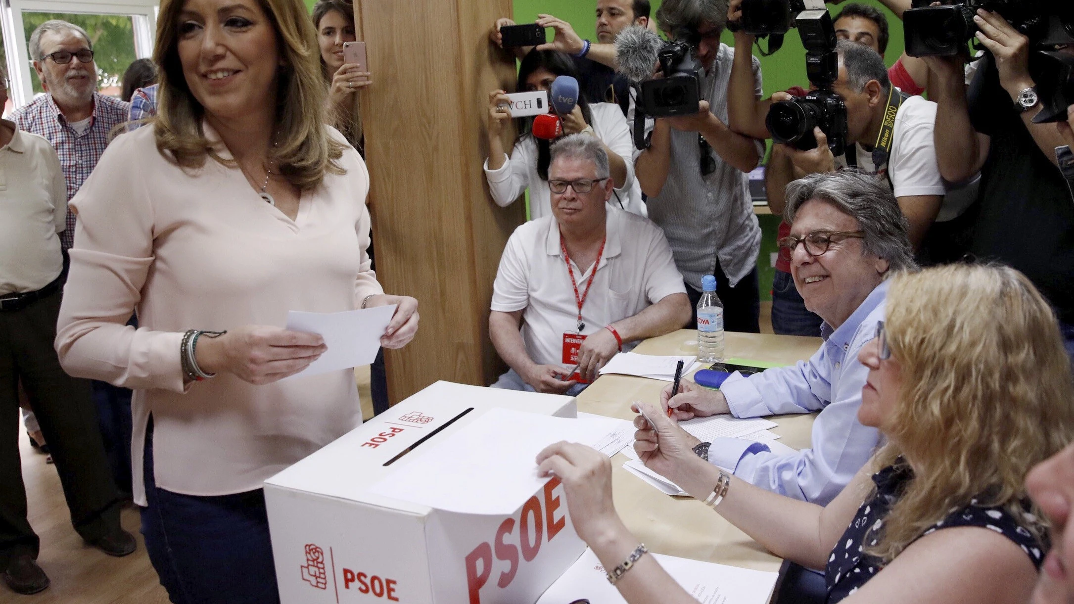 La presidenta andaluza y la candidata a la Secretaría General del PSOE, Susana Díaz