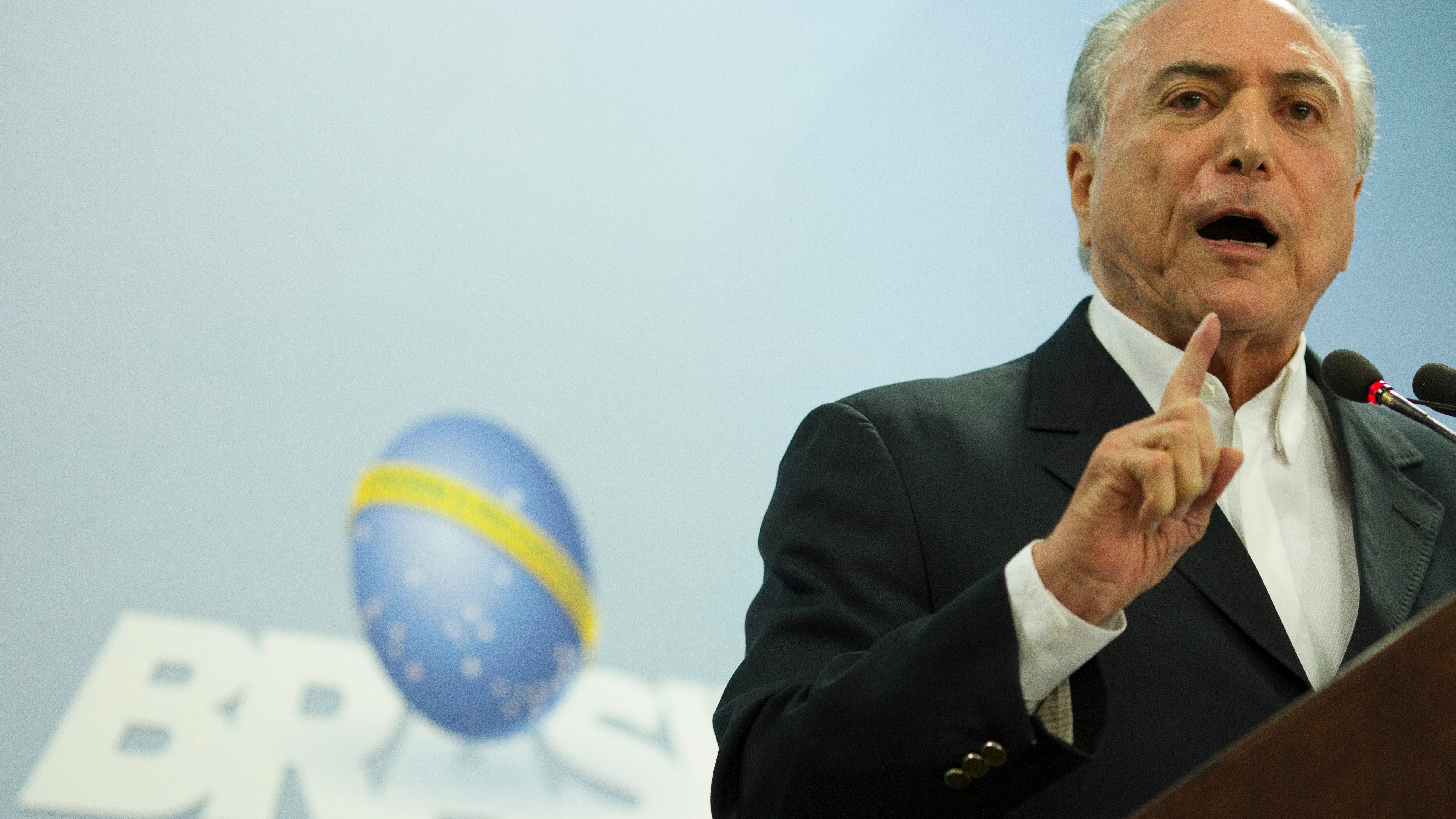 El expresidente de Brasil, Michel Temer, pronunciando el discurso