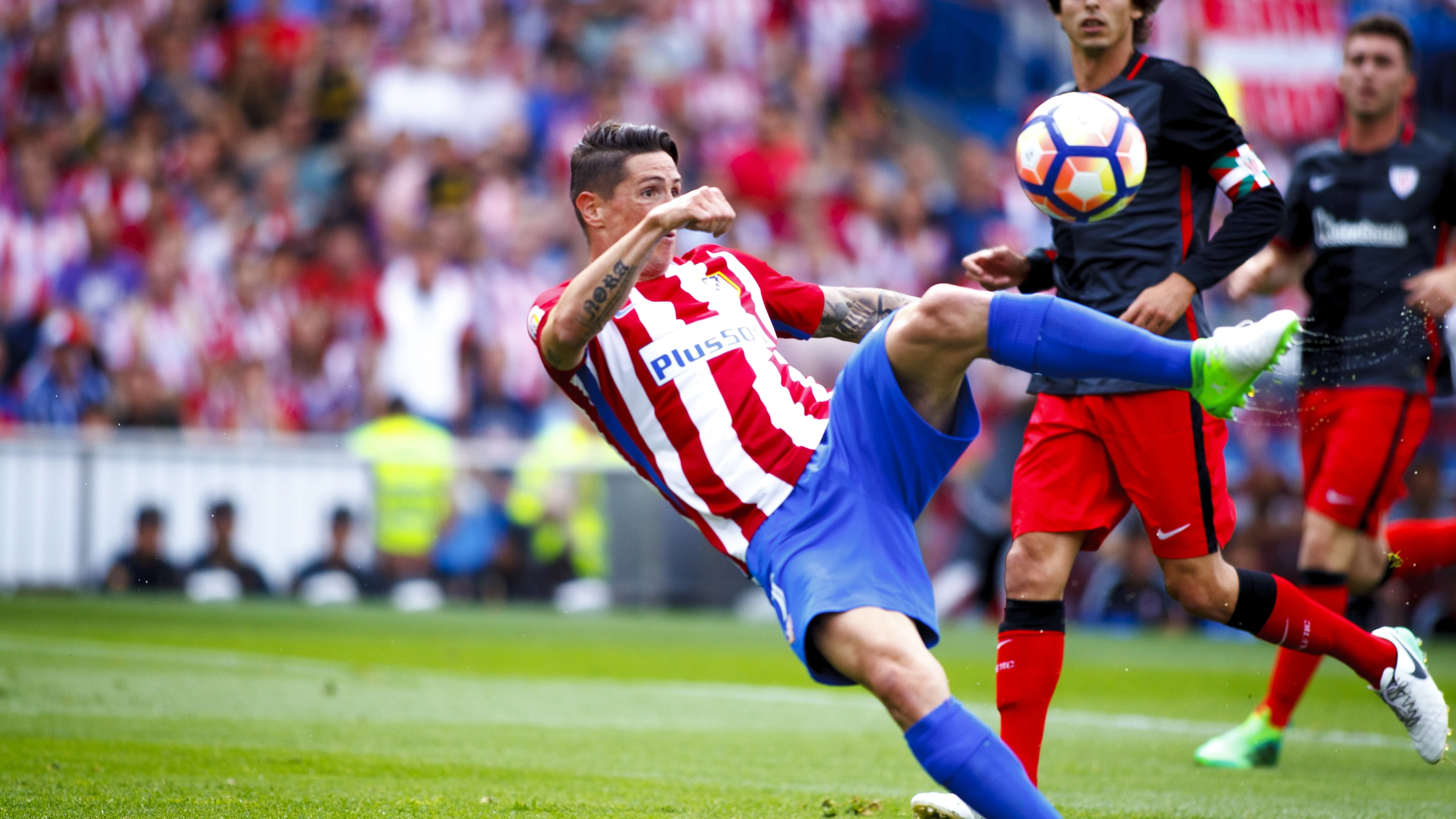 Fernando Torres marca el 2-0 ante el Athletic