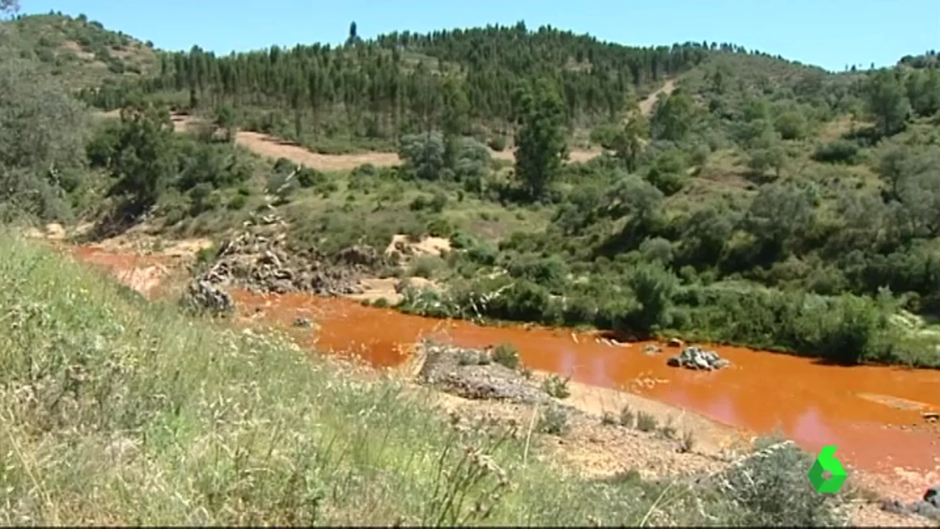 Imagen de la mina de la Zarza al río Odiel