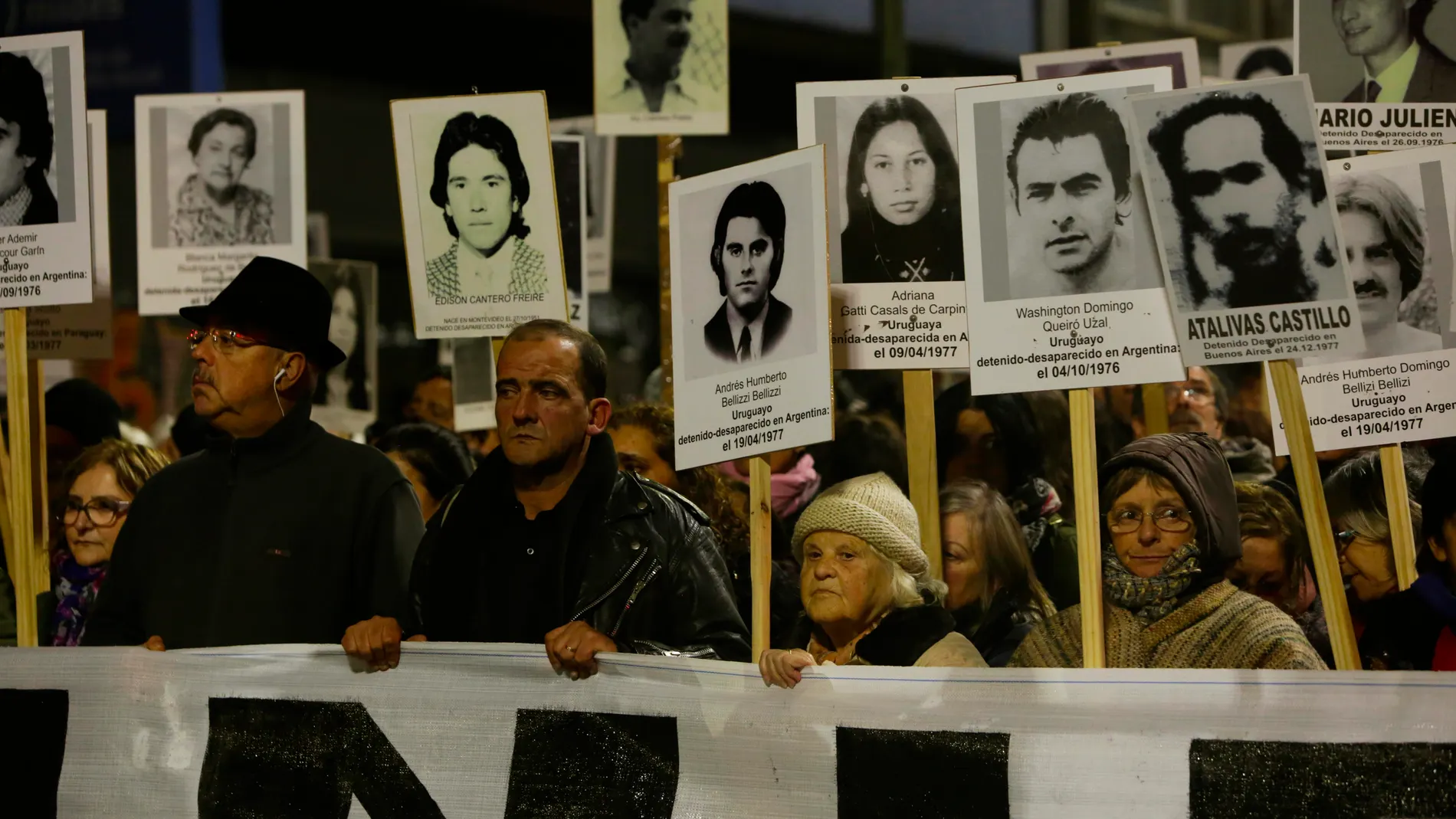 Manifestación en Uruguay por las víctimas de la dictadura