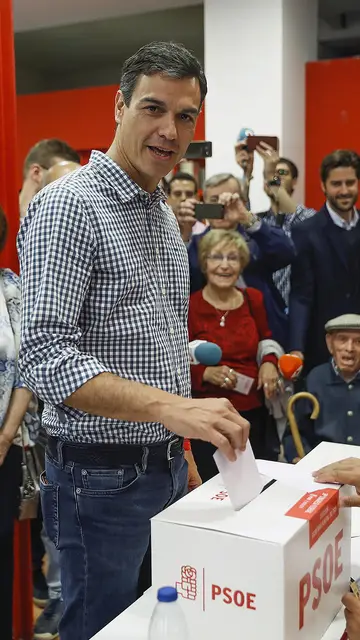 Pedro Sánchez vota en Pozuelo, Madrid Pedro Sánchez vota en Pozuelo, Madrid