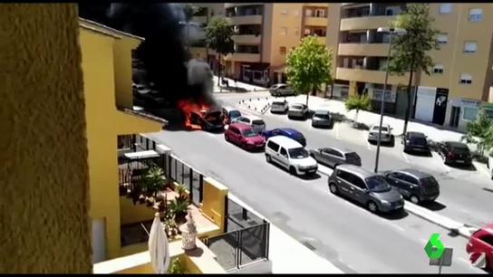 Tres de los cinco coches han quedado totalmente calcinados Tres de los cinco coches han quedado totalmente calcinados