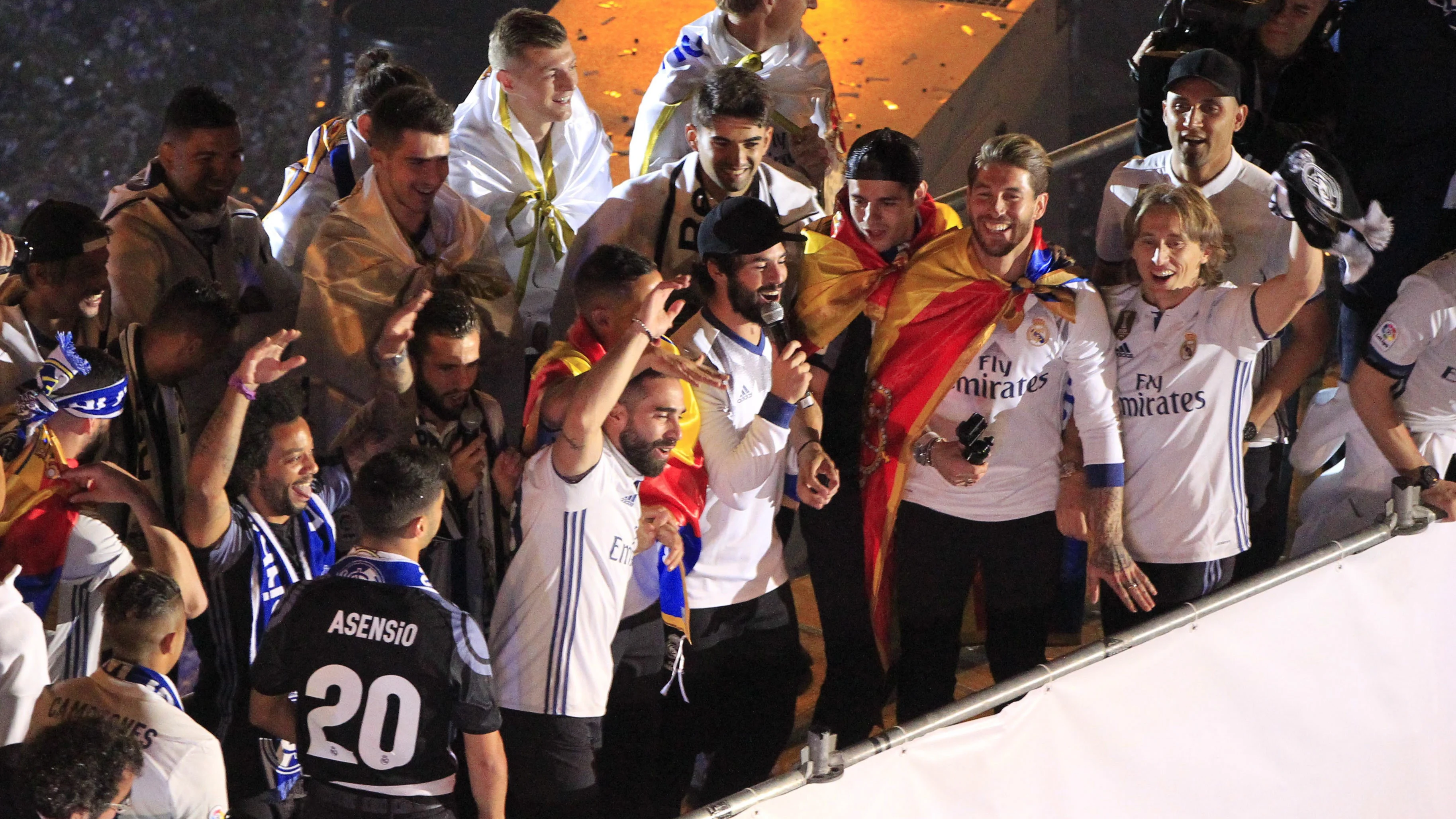 El Madrid celebra la Liga en Cibeles