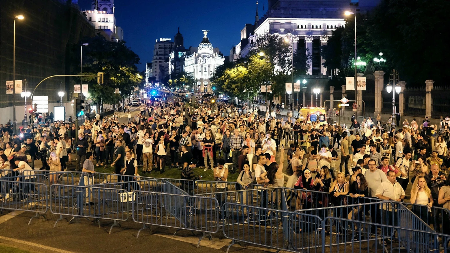 La afición del Real Madrid celebra la Liga en Cibeles La afición del Real Madrid celebra la Liga en Cibeles