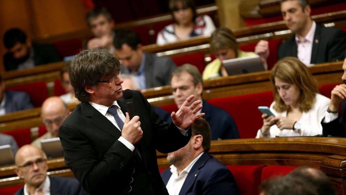 Carles Puigdemont en el Parlament