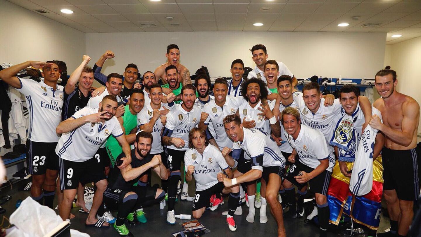 Fiesta en el vestuario del Real Madrid