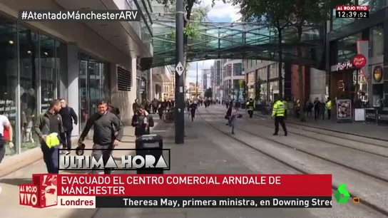 Desalojo de un centro comercial en Manchester Desalojo de un centro comercial en Manchester