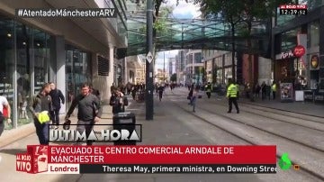 Desalojo de un centro comercial en Manchester