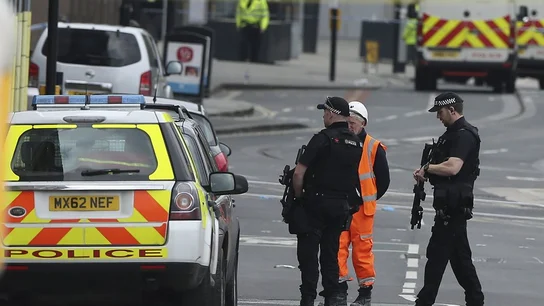 Dispositivo policial en torno al Manchester Arena Dispositivo policial en torno al Manchester Arena