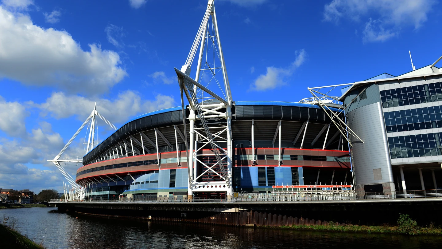 El Millenium Stadium de Cardiff, por fuera El Millenium Stadium de Cardiff, por fuera