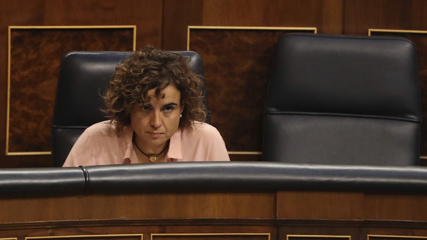 La ministra de Sanidad, Dolors Montserrat, en el Congreso