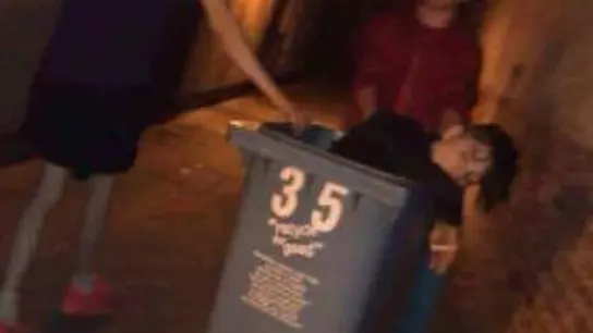 Joven con coma etílico Joven con coma etílico