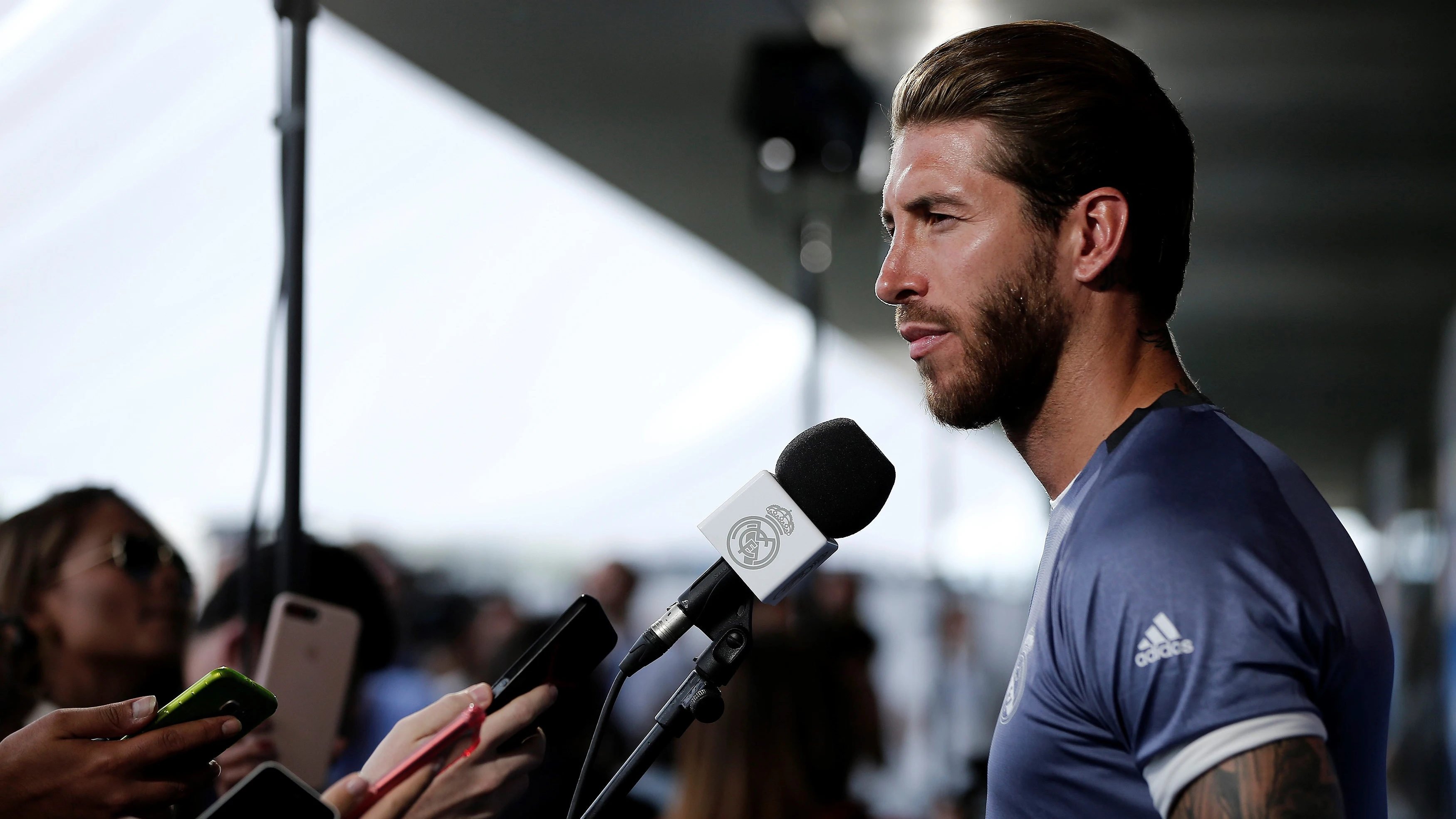 Sergio Ramos, atendiendo a los medios de comunicación