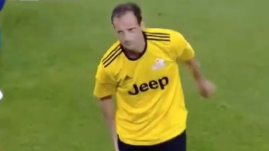 Allegri se lesiona en un partido ben&eacute;fico