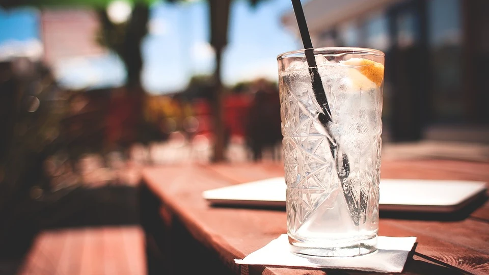 Un gin-tonic Un gin-tonic