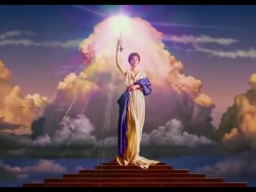 Una niña confunde la cabecera de Columbia Pictures con la Virgen María Una niña confunde la cabecera de Columbia Pictures con la Virgen María