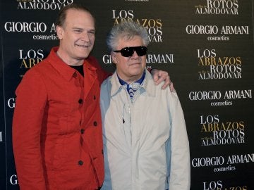 Lluís Homar con Pedro Almodóvar en la promoción de 'los abrazos rotos' Lluís Homar con Pedro Almodóvar en la promoción de 'los abrazos rotos'