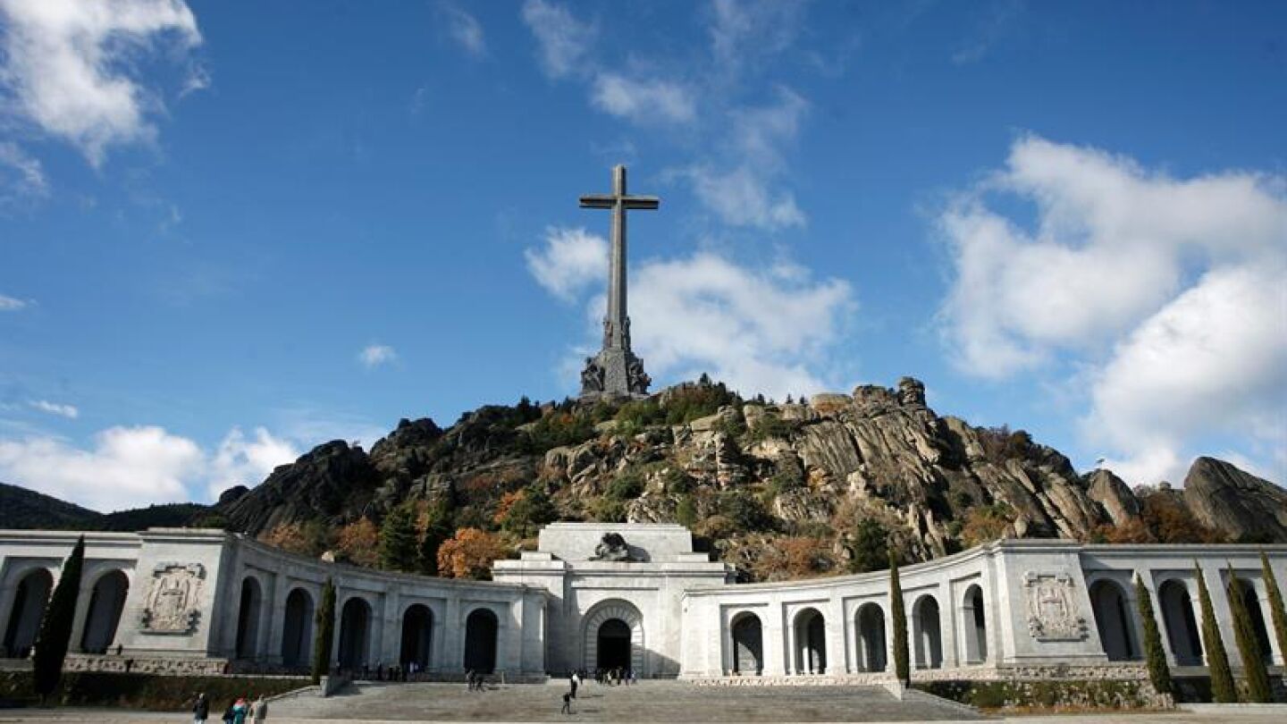 Vista general del Valle de los Ca&iacute;dos