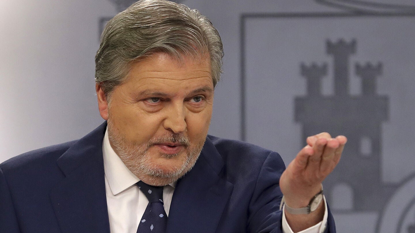 &Iacute;&ntilde;igo M&eacute;ndez de Vigo en la rueda de prensa del Consejo de Ministros