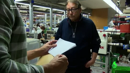 Equipo de Investigación habla con Stuart Weitzman tras la denuncia anónima de una aparadora: "No trabaja para mí" Equipo de Investigación habla con Stuart Weitzman tras la denuncia anónima de una aparadora: "No trabaja para mí"