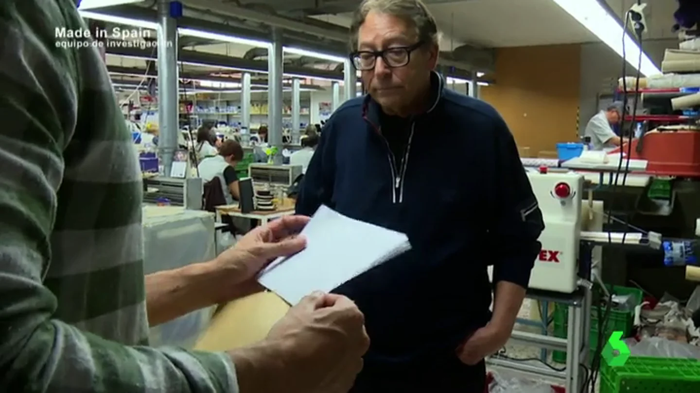 Equipo de Investigación habla con Stuart Weitzman tras la denuncia anónima de una aparadora: "No trabaja para mí" Equipo de Investigación habla con Stuart Weitzman tras la denuncia anónima de una aparadora: "No trabaja para mí"
