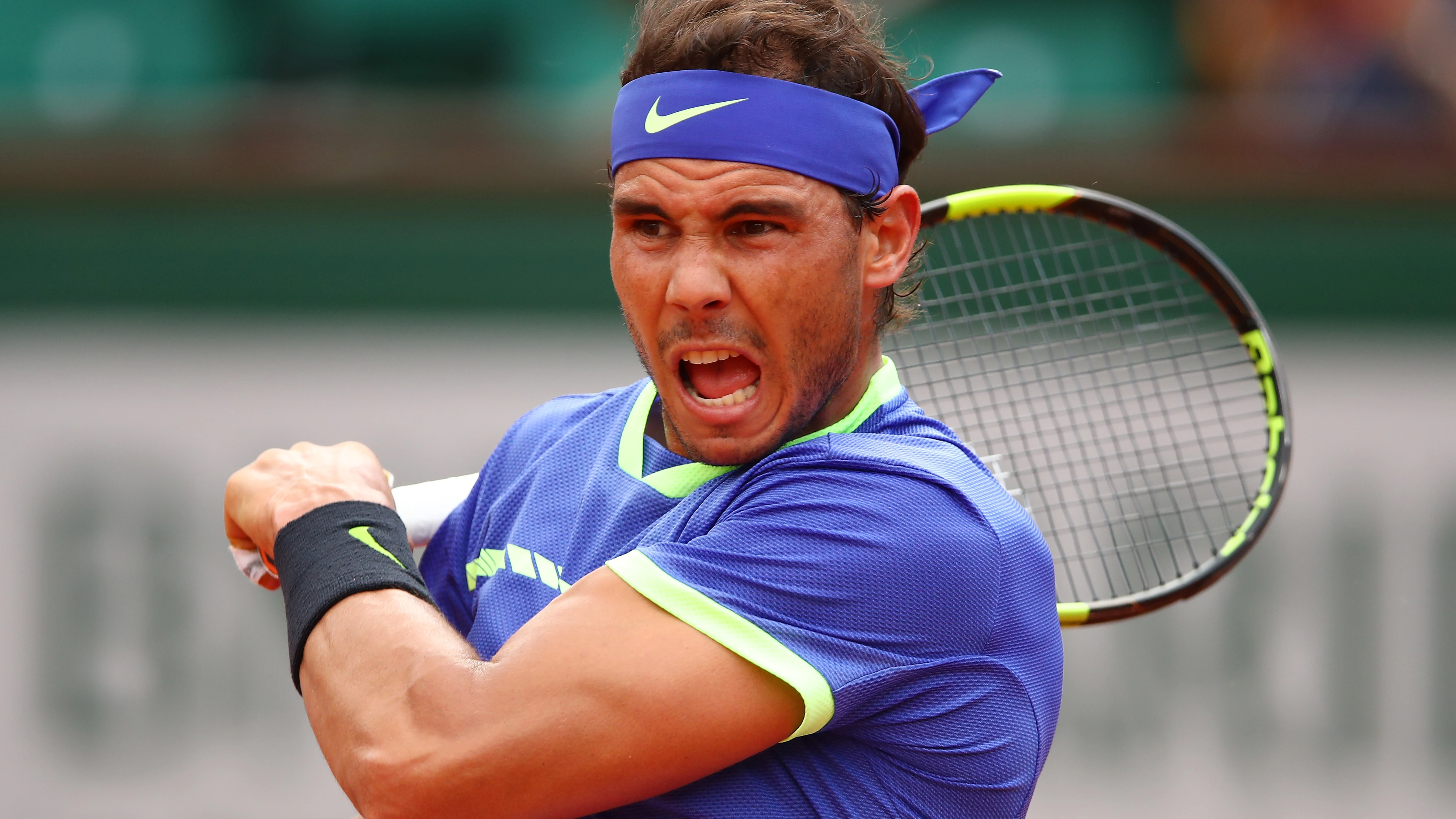 Rafa Nadal, tras devolver la bola a su rival Rafa Nadal, tras devolver la bola a su rival
