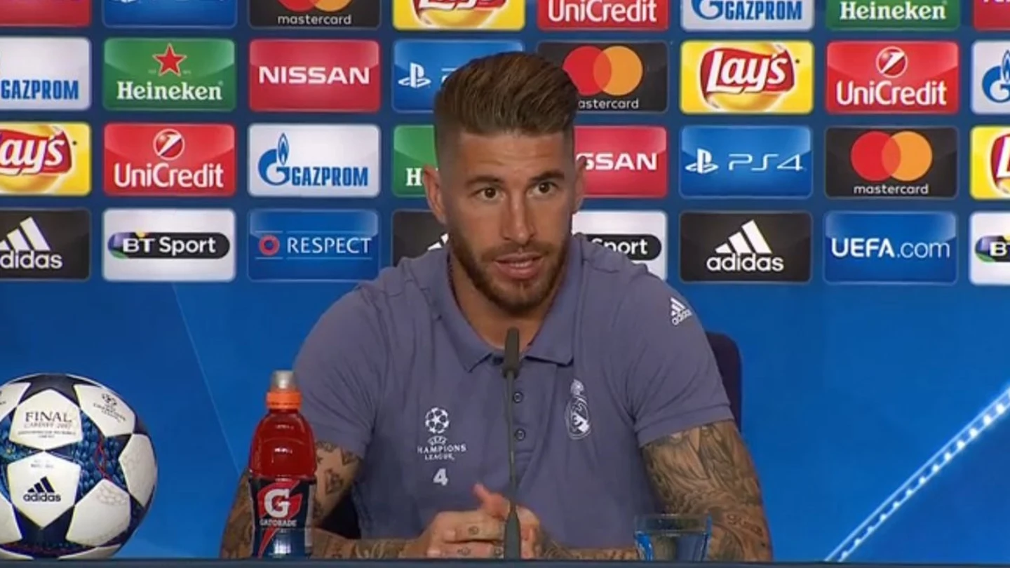 Sergio Ramos, compareciendo ante los medios de comunicación Sergio Ramos, compareciendo ante los medios de comunicación