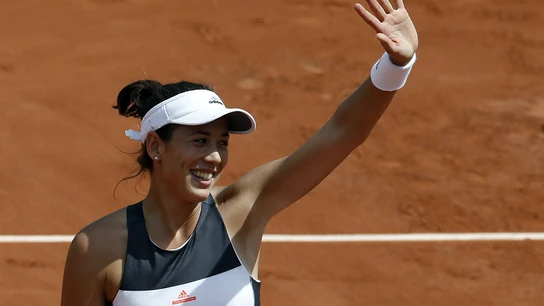 Muguruza saluda tras ganar un partido Muguruza saluda tras ganar un partido