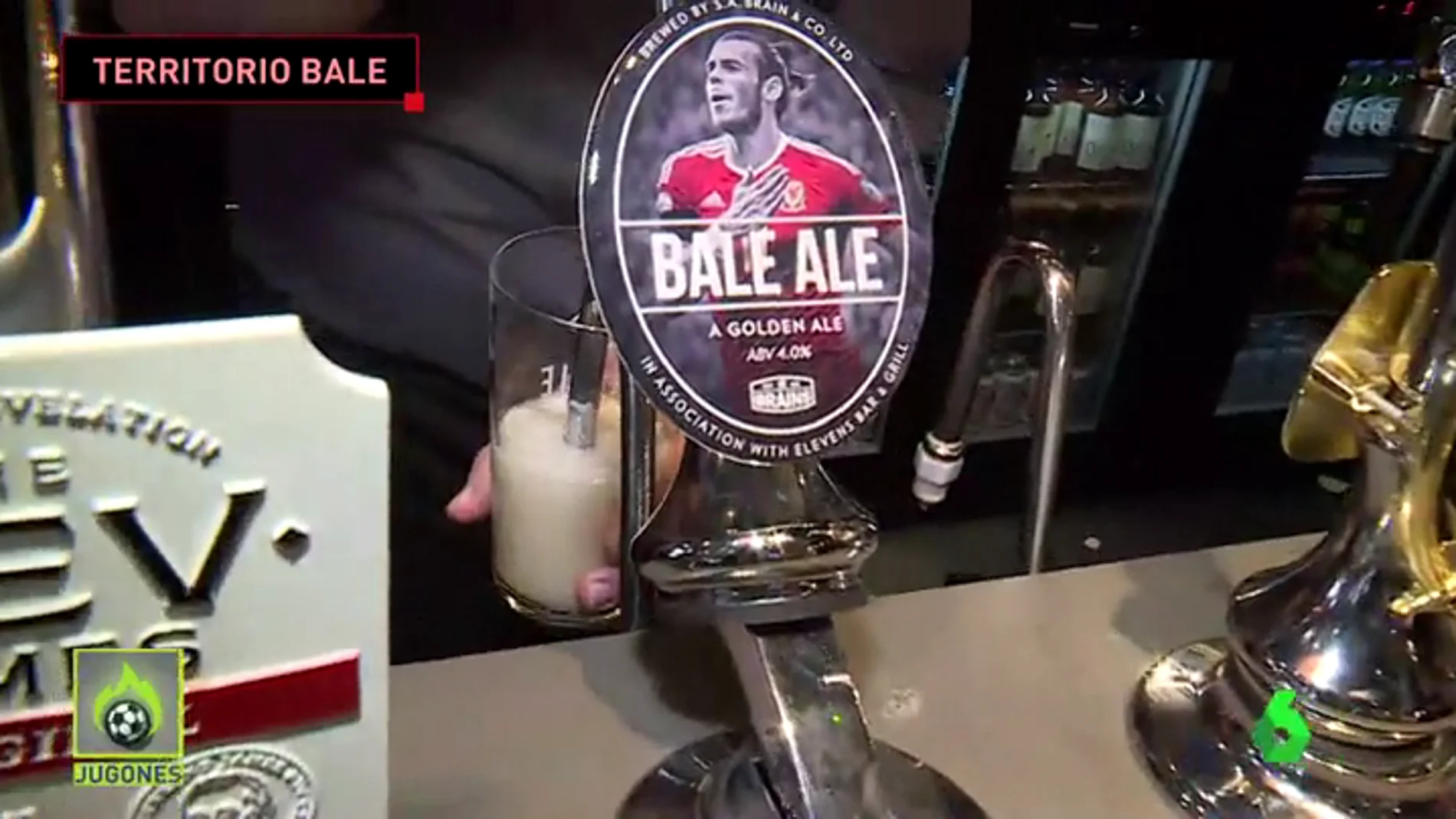 Frame 112.950178 de: Bale, un auténtico ídolo en Cardiff: visitamos su pub antes de la final de Champions