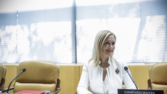 La presidenta regional, Cristina Cifuentes, al inicio de su comparecencia en la comisión de investigación por corrupción de la Asamblea de Madrid La presidenta regional, Cristina Cifuentes, al inicio de su comparecencia en la comisión de investigación por corrupción de la Asamblea de Madrid