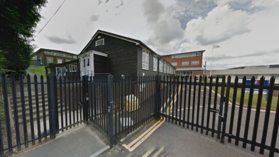 Hillview School para ni&ntilde;as en Kent, en Reino Unido