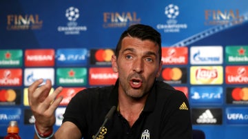 Buffon, en rueda de prensa