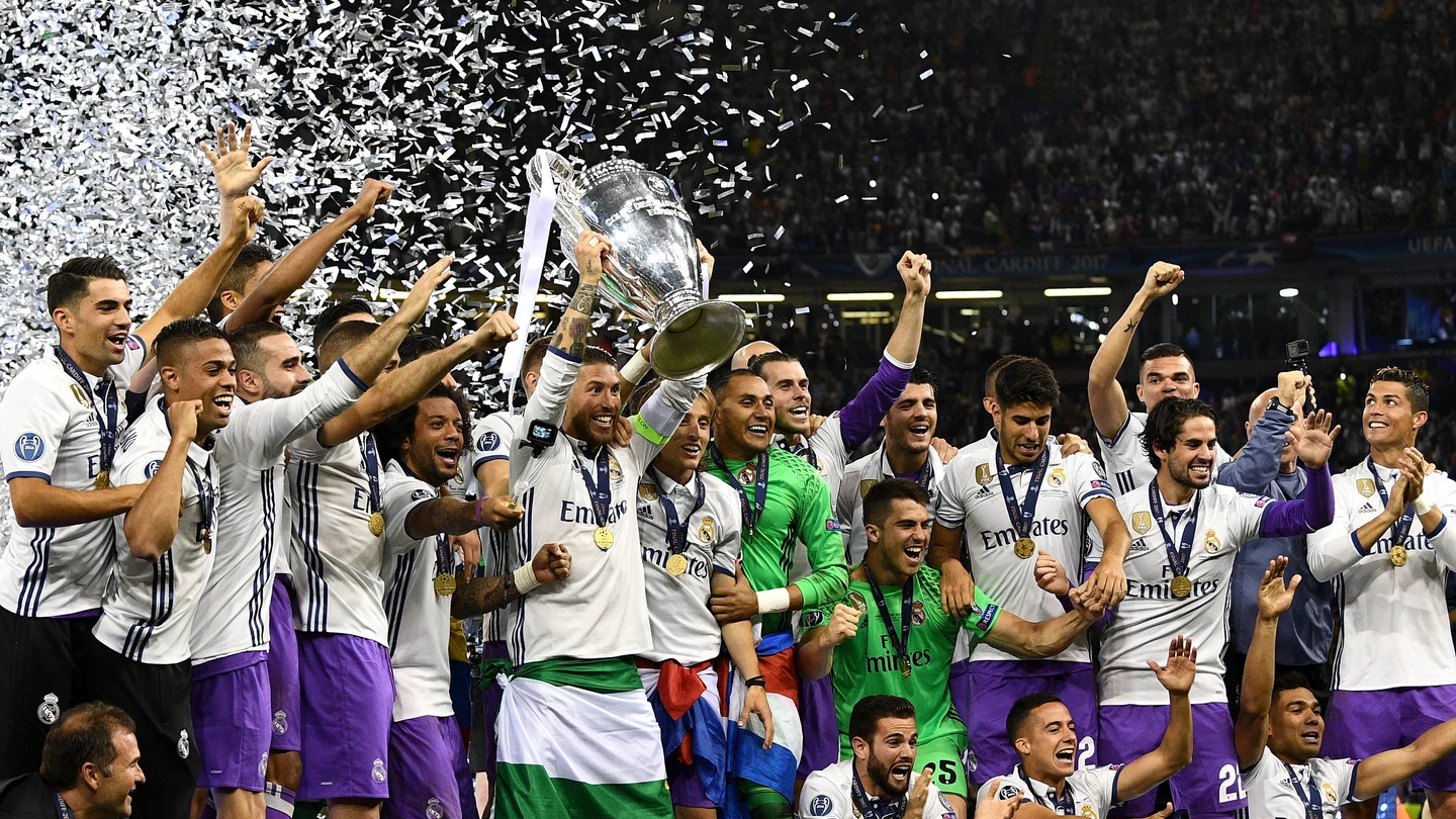 El Real Madrid celebra la Duodécima Champions League en el Millennium Stadium El Real Madrid celebra la Duodécima Champions League en el Millennium Stadium