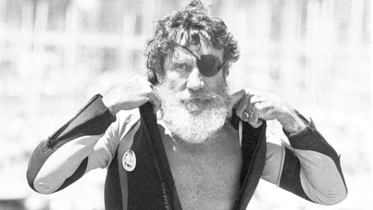Jack O'Neill, fundador del traje de neopreno