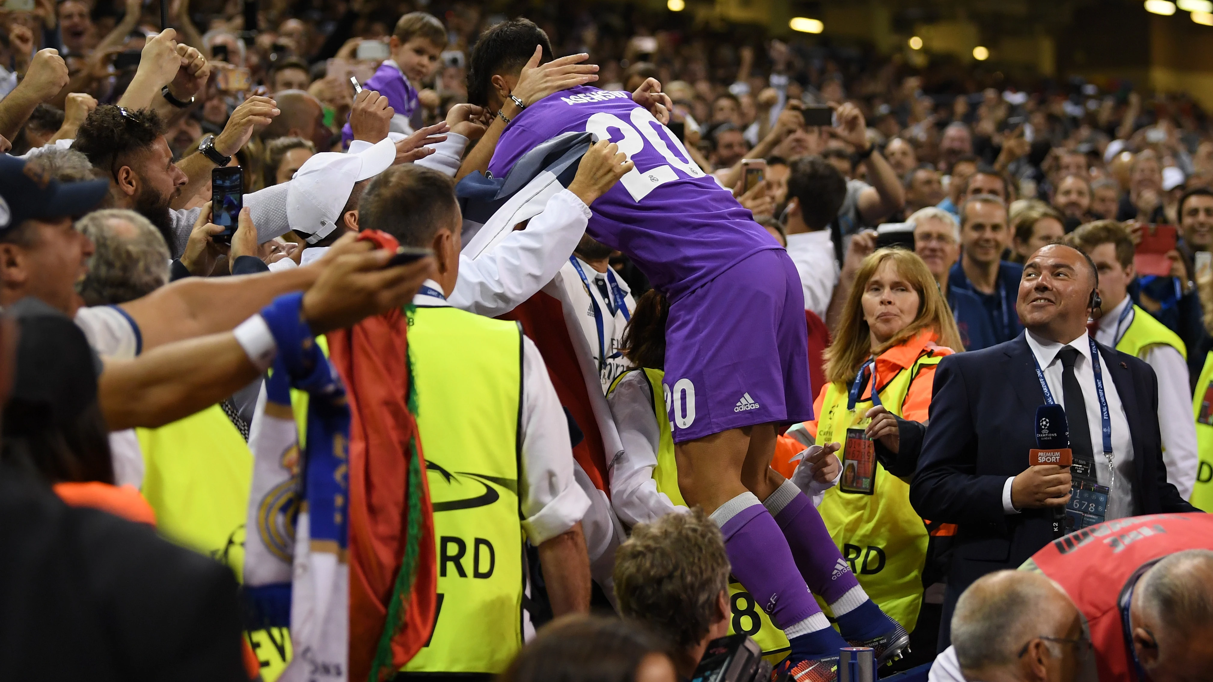 Marco Asensio celebra su gol a la Juventus