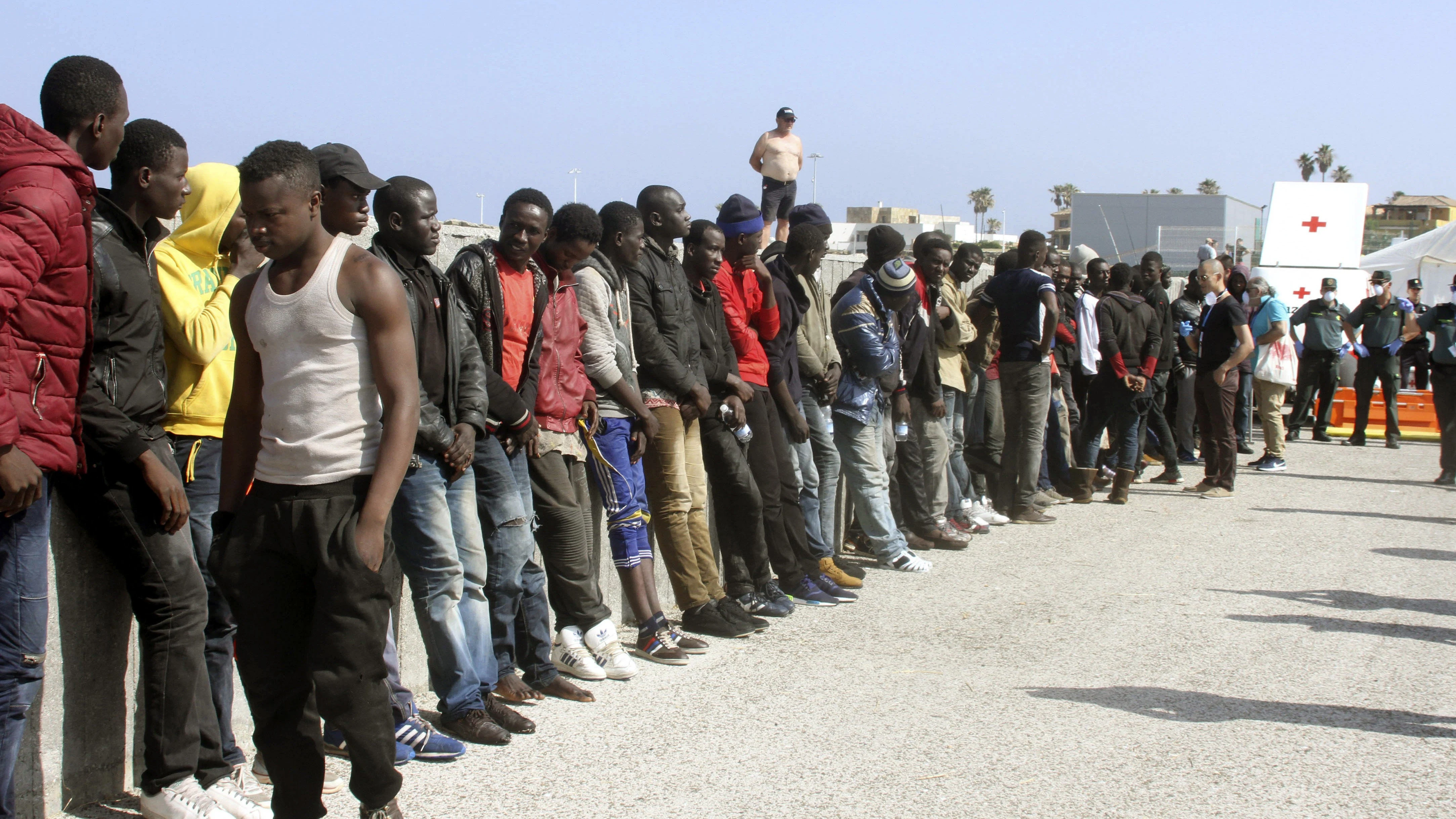 Inmigrantes rescatados en el estrecho de Gibraltar