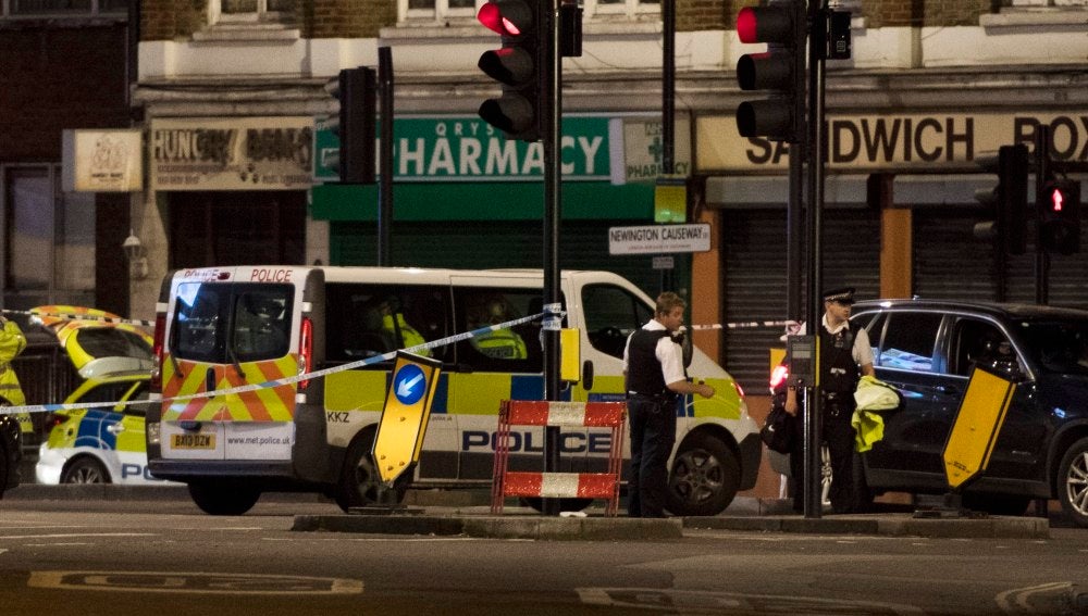 La policía de Londres acordona una zona cercana al Puente de Londres