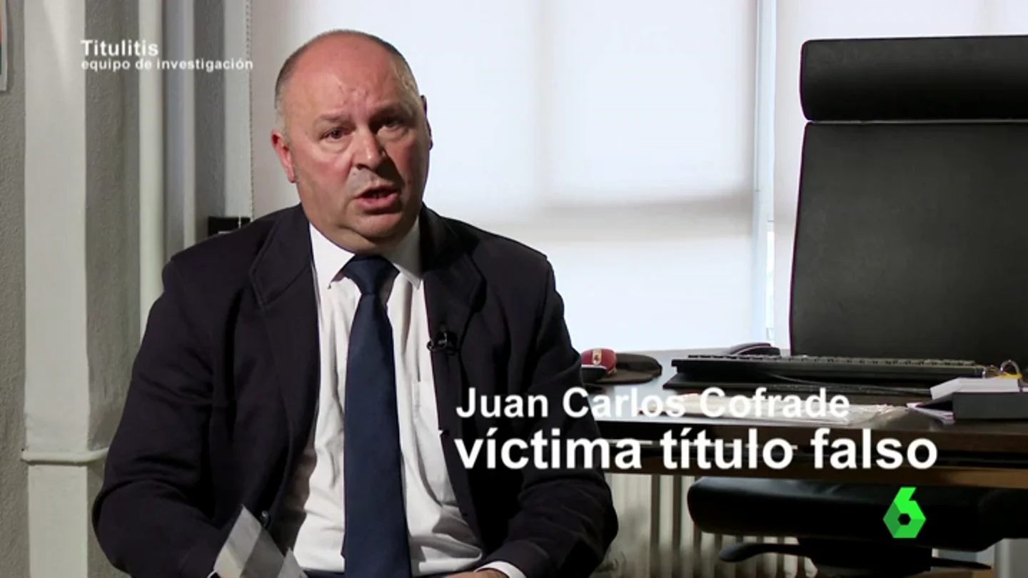 Frame 29.993333 de: Equipo de Investigación contacta con un médico que ejerce con título falso: "Fui víctima de una red muy bien organizada" Frame 29.993333 de: Equipo de Investigación contacta con un médico que ejerce con título falso: "Fui víctima de una red muy bien organizada"