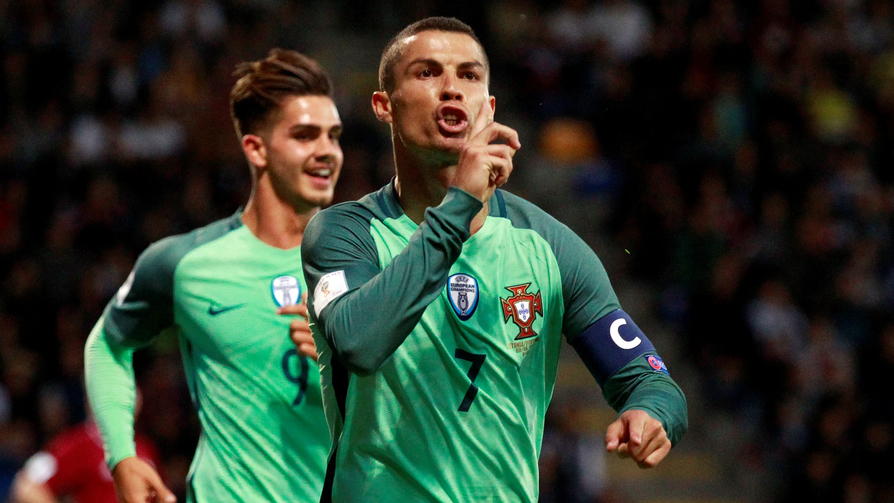 Cristiano Ronaldo celebra un gol con la selección de Portugal