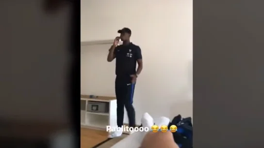 Pogba imitando a Pablo Escobar Pogba imitando a Pablo Escobar