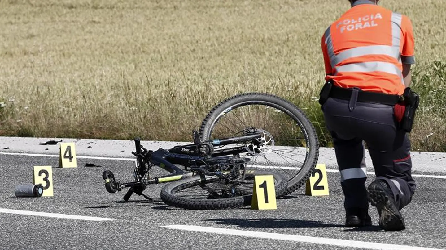 La bicicleta del ciclista fallecido en Navarra La bicicleta del ciclista fallecido en Navarra